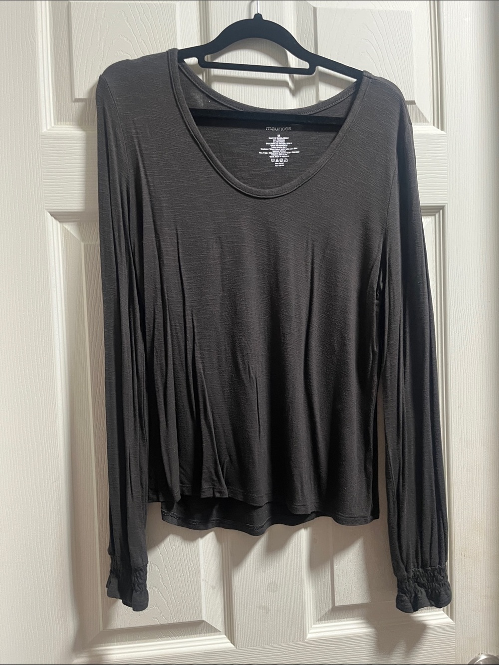 Maurices Black Long Sleeve Scoop Neck Tee